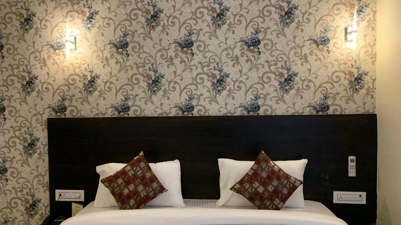 Hotel Singh'S By Wb Inn, Vashi, Navi Mumbai Zewnętrze zdjęcie