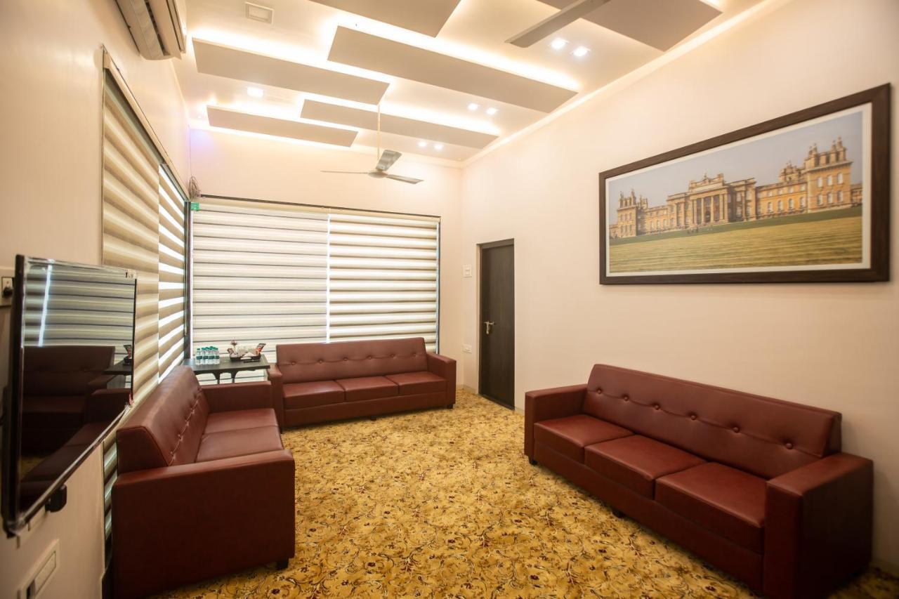 Hotel Singh'S By Wb Inn, Vashi, Navi Mumbai Zewnętrze zdjęcie
