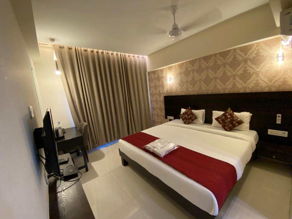 Hotel Singh'S By Wb Inn, Vashi, Navi Mumbai Zewnętrze zdjęcie