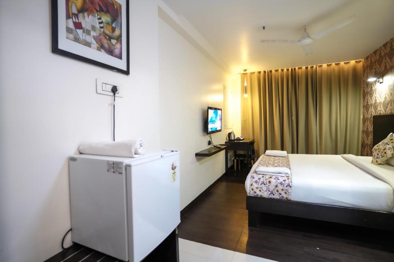 Hotel Singh'S By Wb Inn, Vashi, Navi Mumbai Zewnętrze zdjęcie